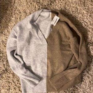 South moon under sweater